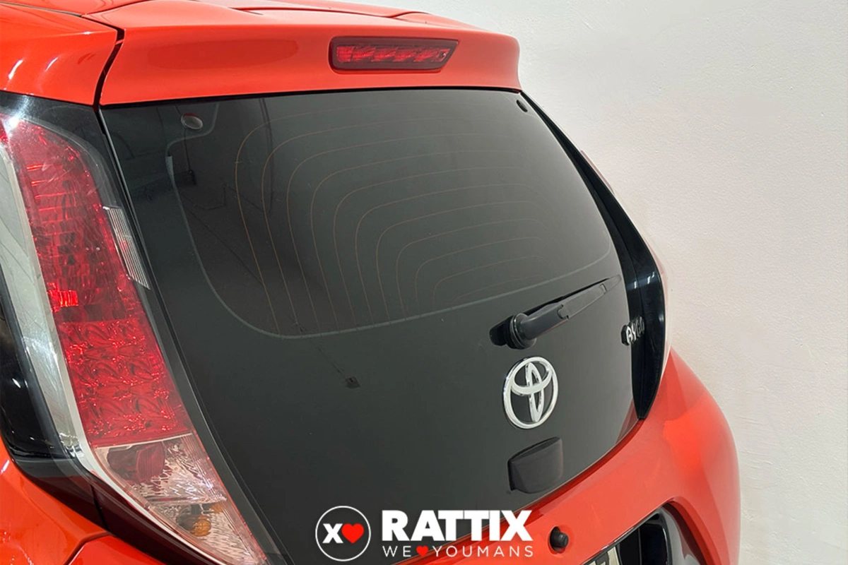 TOYOTA aygo ii 2014 Aygo 3p 1.0 x-clusiv